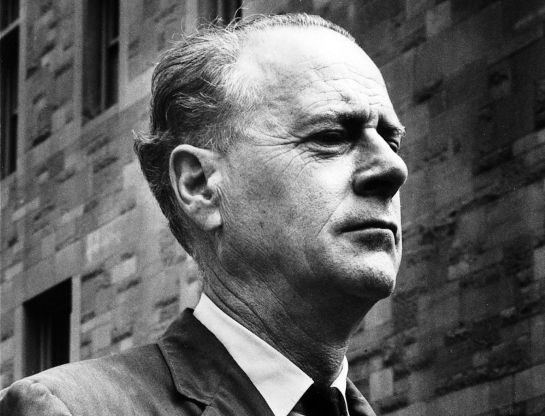 Marshall McLuhan protagoniza hoy el doodle de Google Marshall McLuhan protagoniza hoy el doodle de Google