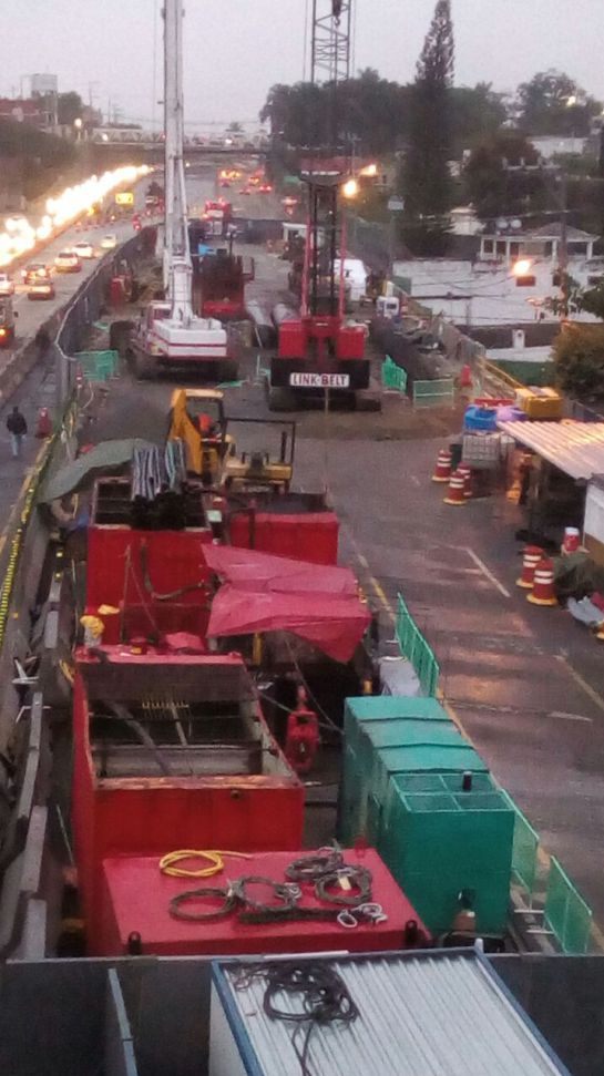 Reparación del socavón se llevará doble de tiempo Reparación del socavón se llevará doble de tiempo