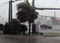 Harvey se debilita pero deja daños en Texas