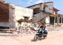 Pide EPN a constructoras apoyar en reparación de viviendas tras sismo