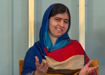 Malala Yousafzai es criticada por usar jeans y tacones