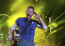 Coldplay rinde homenaje a Soda Stereo cantando "De música ligera"