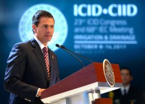 No responderé ni a la carta de intelectuales ni a las acusaciones de Anaya: EPN