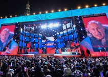 Vladimir Putin gana con más del 70% de los votos