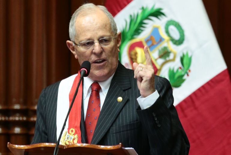 Kuczynski renuncia a la presidencia de Perú