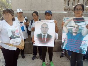 Marchan en CDMX por los estudiantes desaparecidos en Jalisco Marchan en CDMX por los estudiantes desaparecidos en Jalisco