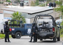 Detienen a cuatro presuntos homicidas de seis policías en Zihuatanejo