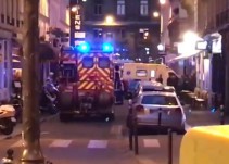 Hombre apuñala a varias personas en el centro de París