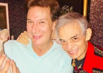 Fernando Allende comparte foto con José José