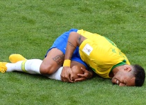 KFC se mofa de las exageraciones de Neymar