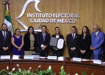 IECM entrega constancia a Sheinbaum como jefa de Gobierno electa