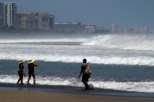 Alertan por mar de fondo en costas del Pacífico