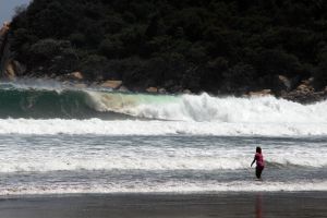 Alertan por mar de fondo en costas del Pacífico