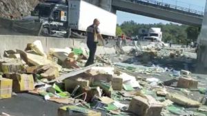 Camión de libros en Veracruz se salvó de saqueos Camión de libros en Veracruz se salvó de saqueos