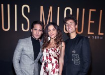 Esta foto confirmaría segunda temporada de la serie de Luis Miguel