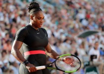 Con traje o sin traje, Serena Williams es superheroína