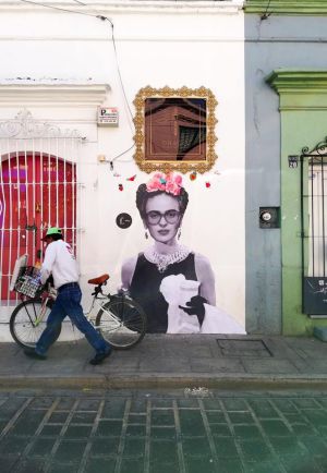 Murales en Oaxaca mezclan íconos mexicanos y de Hollywood Murales en Oaxaca mezclan íconos mexicanos y de Hollywood