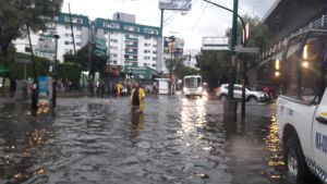 Granizada provoca caos en la CDMX Granizada provoca caos en la CDMX