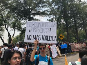 Estudiantes alistan nueva marcha en CU Estudiantes alistan nueva marcha en CU