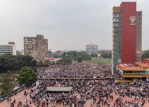 Miles protestan contra la violencia en CU