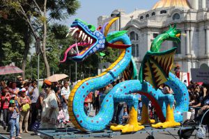 Realizan Desfile de Alebrijes Realizan Desfile de Alebrijes