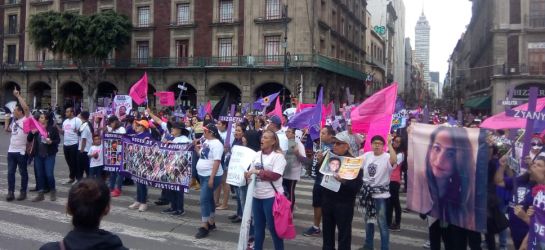 Marchan en contra de los feminicidios en la CDMX Marchan en contra de los feminicidios en la CDMX