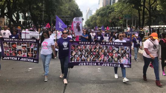 Marchan en contra de los feminicidios en la CDMX Marchan en contra de los feminicidios en la CDMX