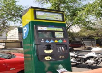 Suspenden cobro de parquímetros