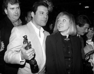 El extraño amor de Freddie Mercury y Mary Austin en imágenes El extraño amor de Freddie Mercury y Mary Austin en imágenes