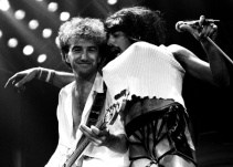 La misteriosa vida de John Deacon, bajista de Queen