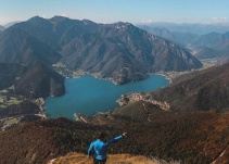 Vacante: Familia rica busca fotógrafo para viajar por el mundo