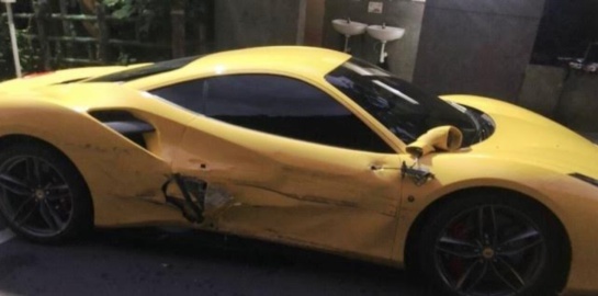 Ferrari choque en Taipéi Ferrari choque en Taipéi