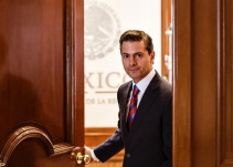Así reapareció Peña Nieto en acto público
