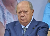 Petroleros denuncian a Carlos Romero Deschamps