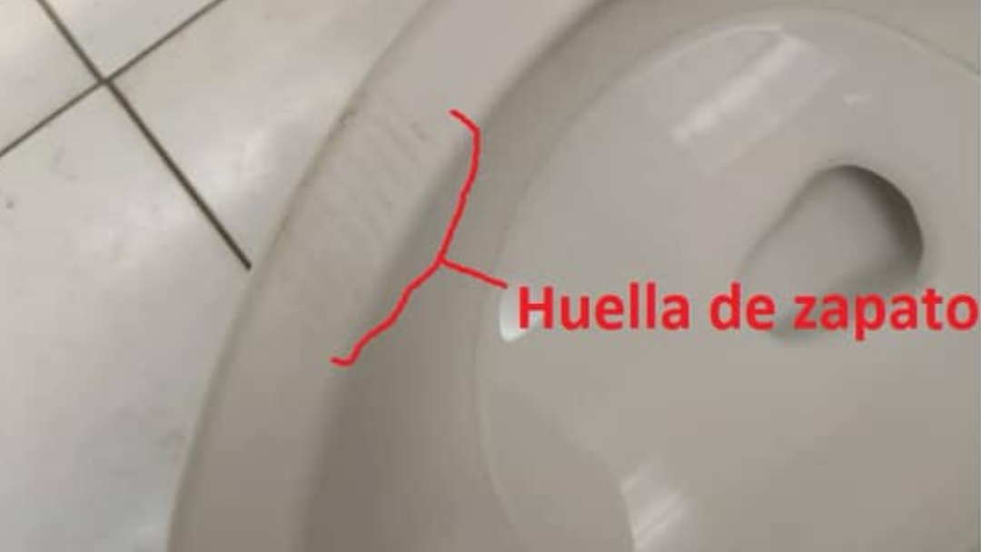 Estudiantes son grabadas en baños de la UNAM para páginas de adultos