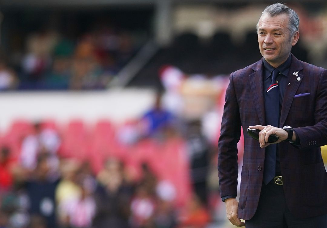 Higuera se molestó por la derrota de Chivas