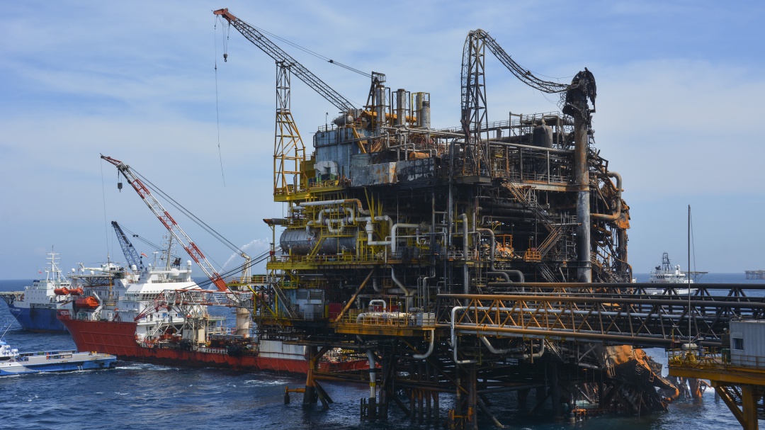 Debe reforzarse la seguridad en plataformas de Pemex: Ana Lilia Hernández