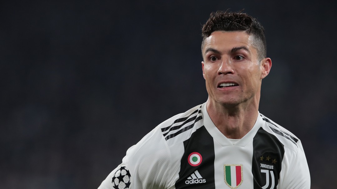Policía de Italia confisca cocaína con insignia de Cristiano Ronaldo