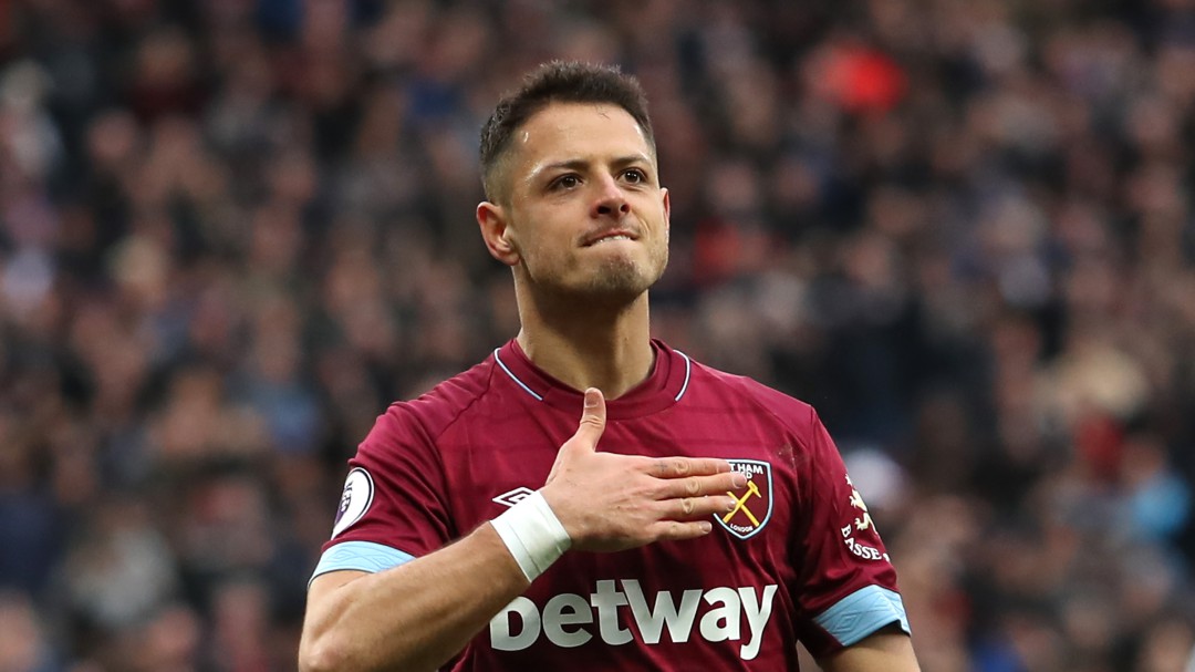 El Chicharito se casó en plena concentración