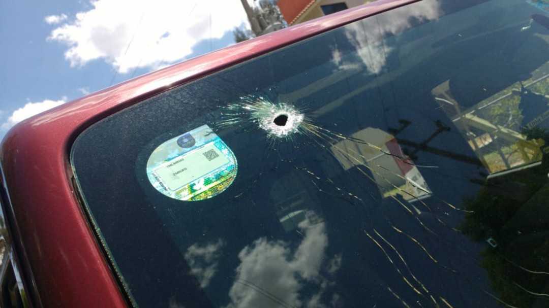 Sujeto se refugia de una balacera en un cuartel militar de Tlajomulco