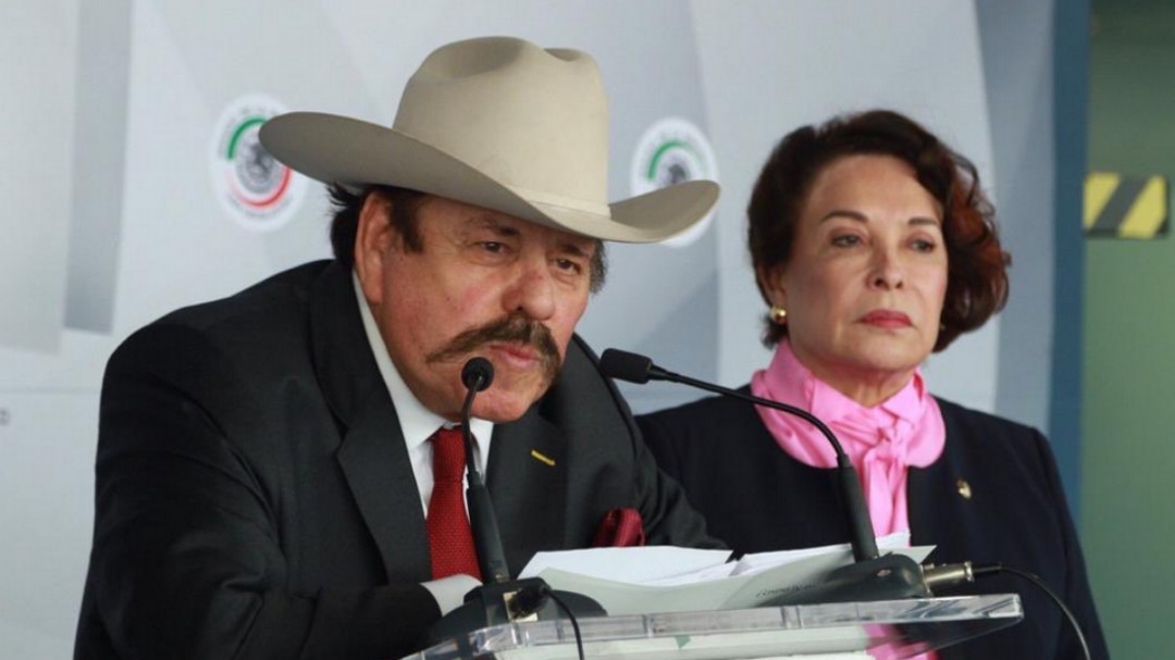 Parecen retrasados mentales; así llamó senadora de Morena a reporteros