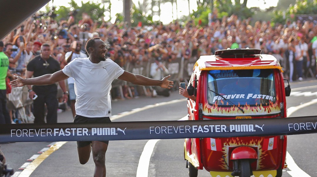 La increíble carrera de Usain Bolt contra un taxi