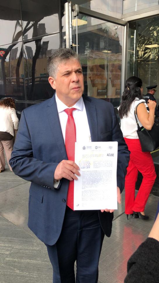 Denuncian ante la FGR a ex servidores del gobierno de Veracruz Denuncian ante la FGR a ex servidores del gobierno de Veracruz