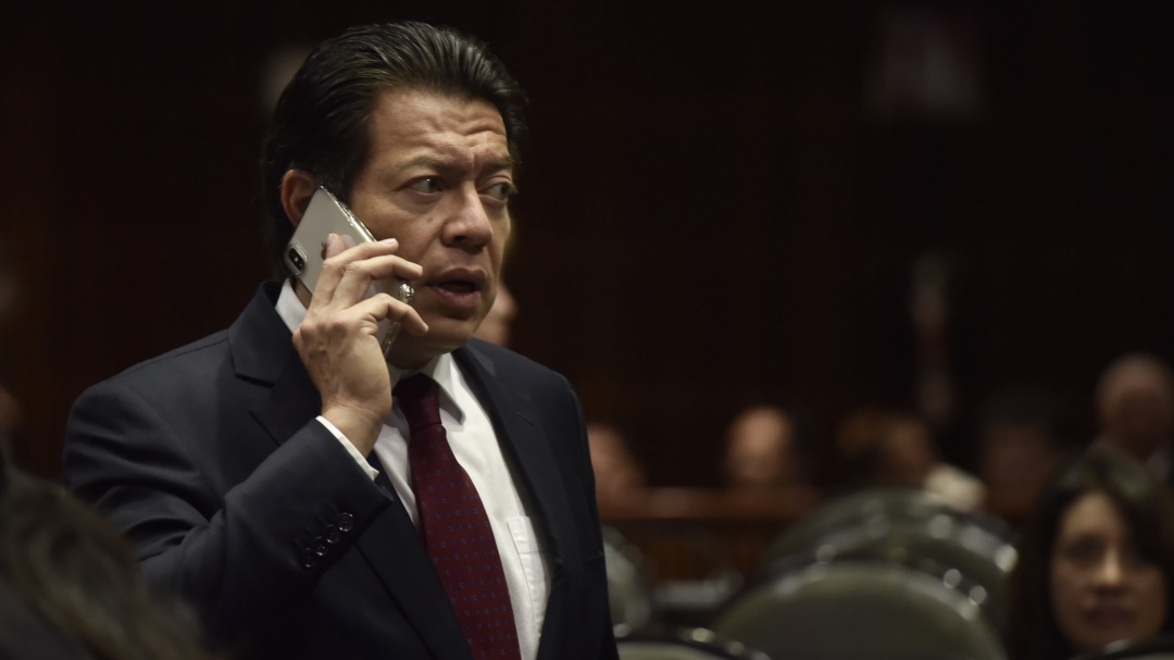"Opositores a la Reforma Educativa de AMLO ayudarían a que quede la de EPN"