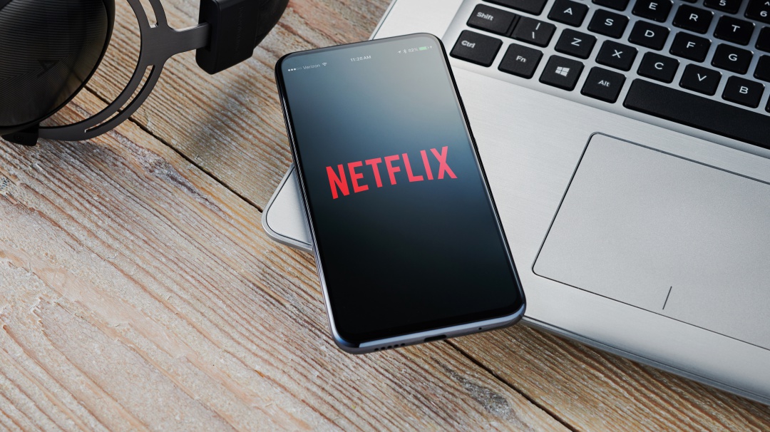 Toma aire; Netflix subirá sus precios en México