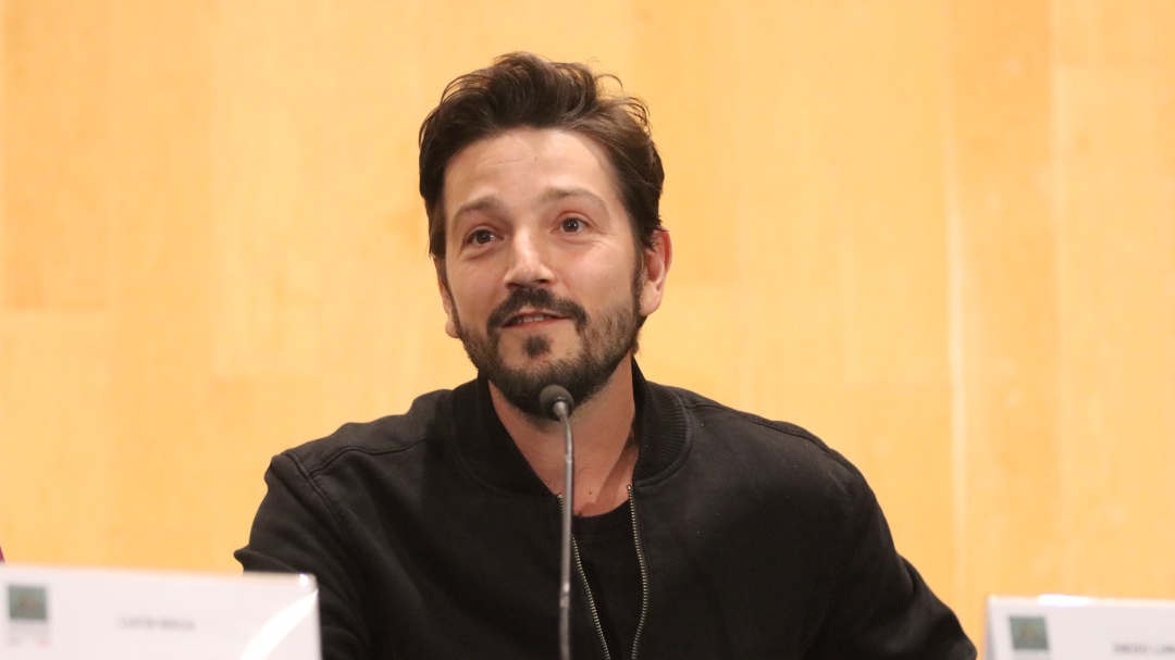 La plataforma 'El día después' es inclusiva, sin tinte político: Diego Luna