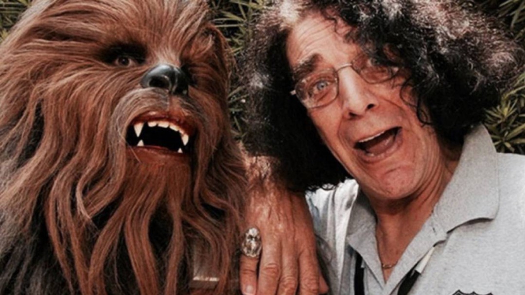 Murió Peter Mayhew, actor detrás de Chewbacca en Star Wars