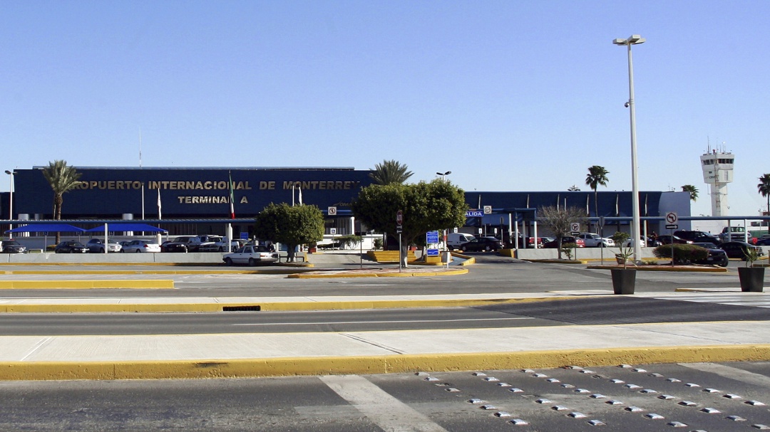 Desaparece avión en Coahuila con 14 pasajeros; ruta Las Vegas - Monterrey