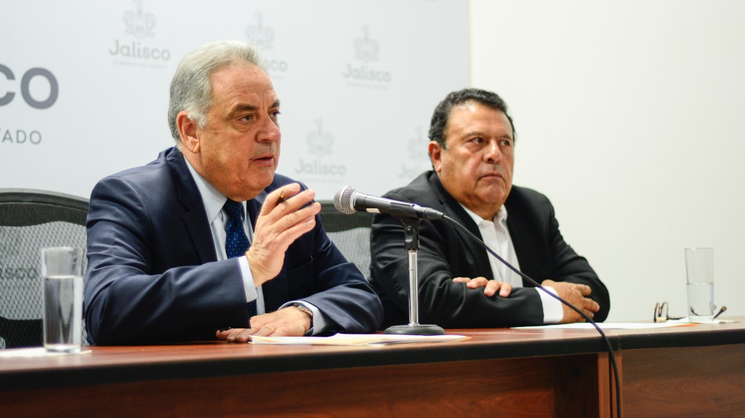 Escapan 2 reos del penal de Ciudad Guzmán