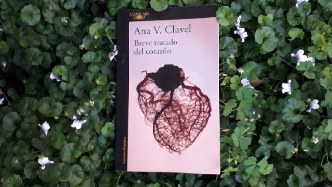 No hay mayor síntoma de la existencia que el latir del corazón: Ana Clavel